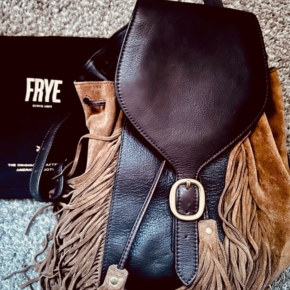 Frye Clara Suede Fringe Backpack bag. Super Rare ✨ - Picture 7 of 9